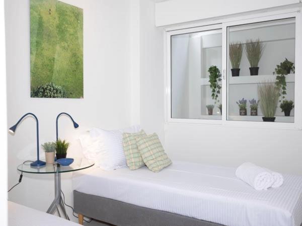 Vouliagmeni'S Secret Garden Near The Sea Apartment Athens Ngoại thất bức ảnh